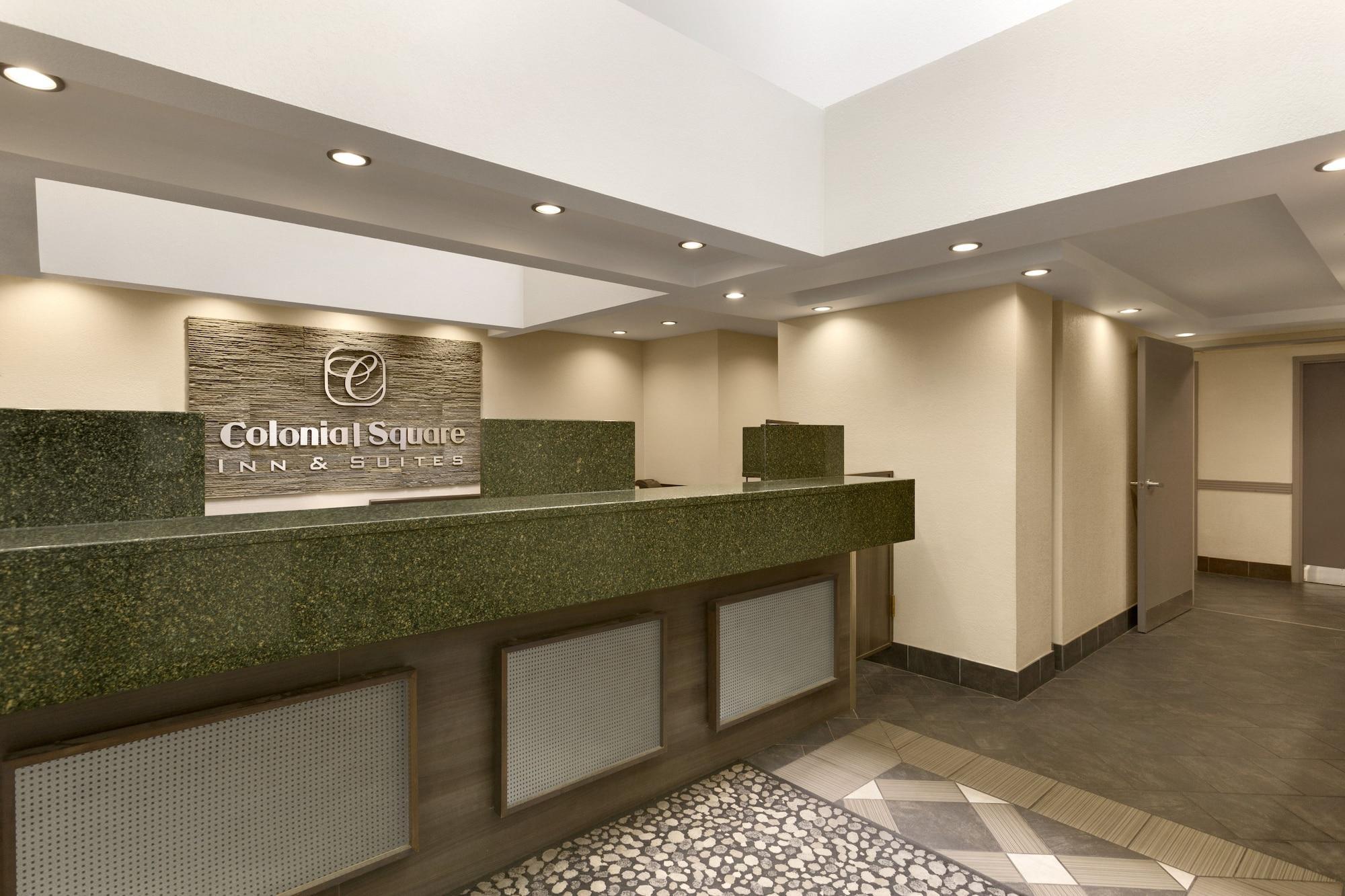 Colonial Square Inn & Suites Saskatoon Eksteriør billede