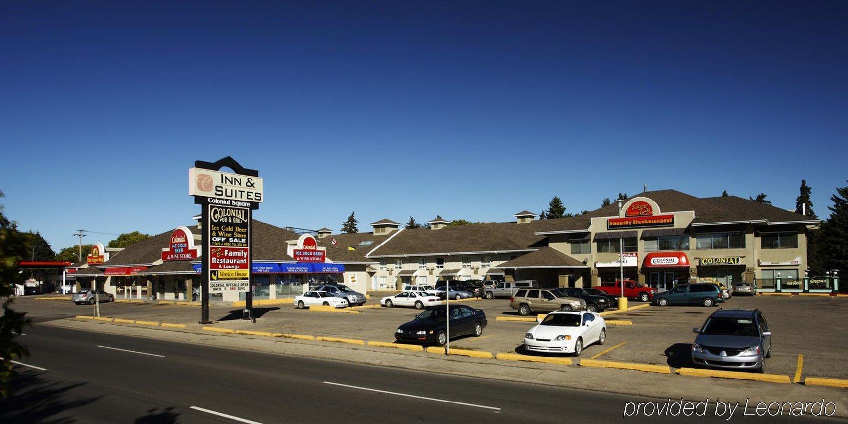 Colonial Square Inn & Suites Saskatoon Eksteriør billede