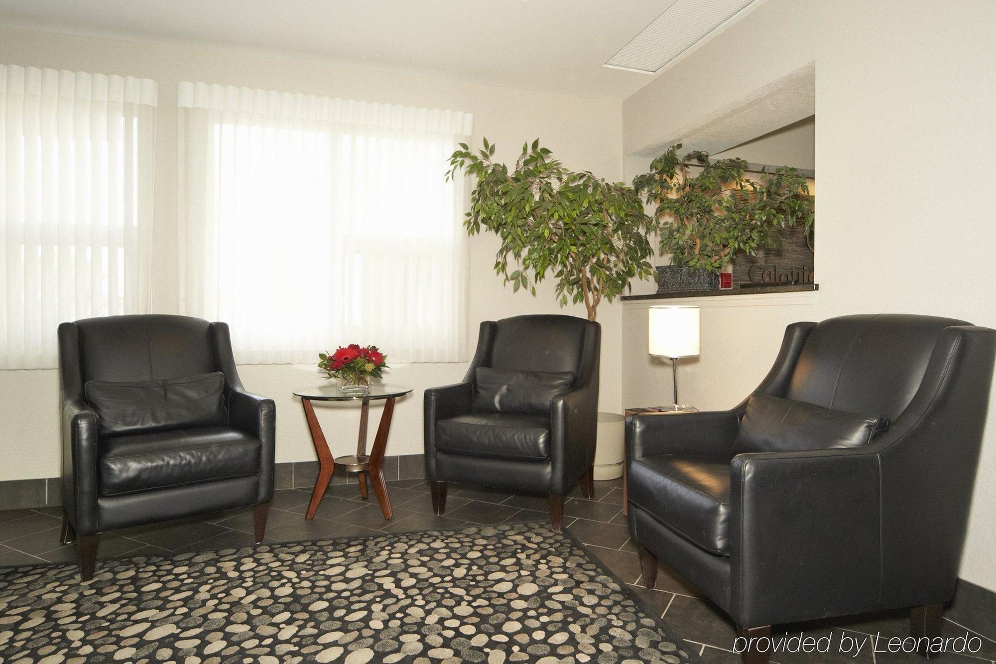 Colonial Square Inn & Suites Saskatoon Eksteriør billede